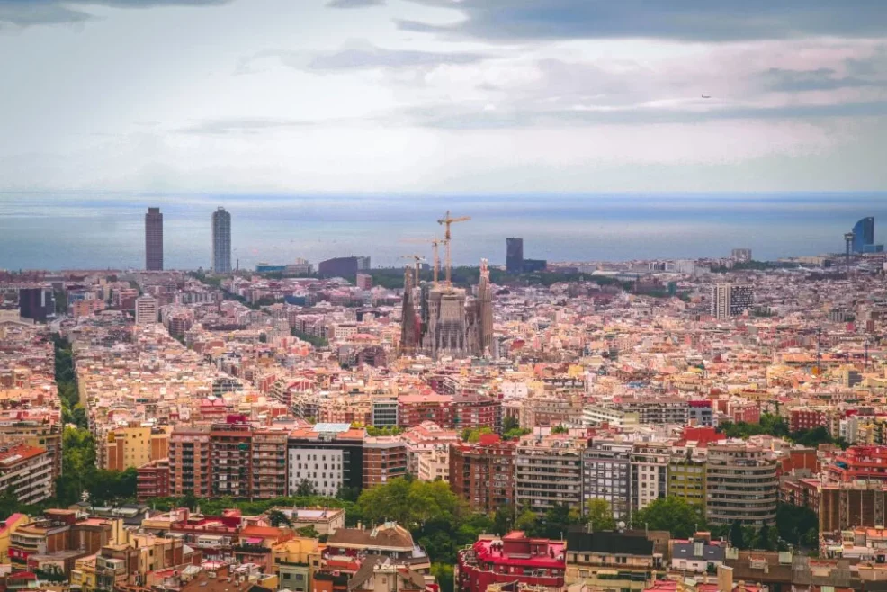 Slik arrangerer du et firmaarrangement i Barcelona: en komplett guide for bedrifter